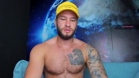 Delessandro online show from April 4, 1:26 am