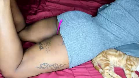 deli_la online show from December 13, 7:53 pm