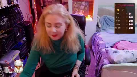 Snapshot of delicecat chatting on October 22, 11:04 pm Delicacat online show from October 22, 11:04 pm