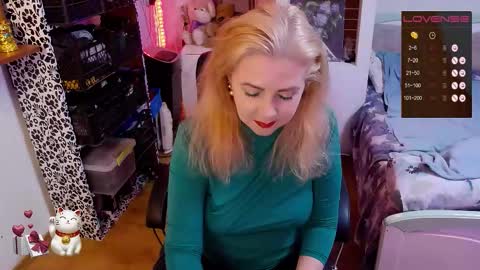 Snapshot of delicecat chatting on October 29, 9:27 pm Delicacat online show from October 29, 9:27 pm