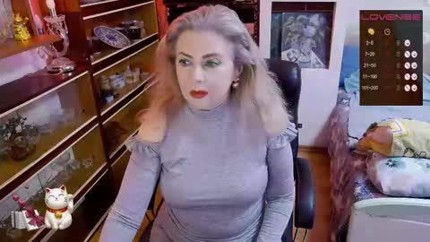 Snapshot of delicecat chatting on November 11, 12:10 am Delicacat online show from November 11, 12:10 am