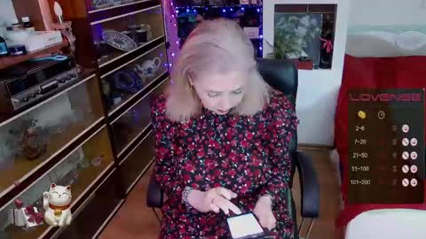 Snapshot of delicecat chatting on June 2, 10:06 am Delicacat online show from June 2, 10:06 am
