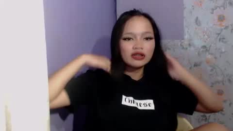 delicious_hanna17 online show from February 2, 1:21 pm