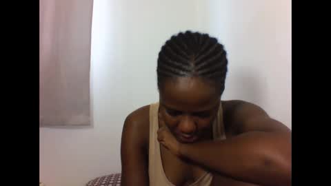Snapshot of deliciousbabe01 chatting on May 6, 6:30 am EVAH online show from May 6, 6:30 am