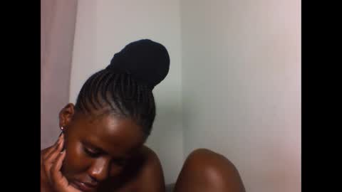 Snapshot of deliciousbabe01 chatting on May 26, 6:37 pm EVAH online show from May 26, 6:37 pm