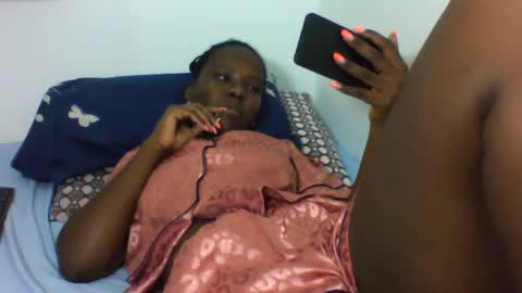 Snapshot of deliciousbabe01 chatting on July 19, 3:27 pm EVAH online show from July 19, 3:27 pm