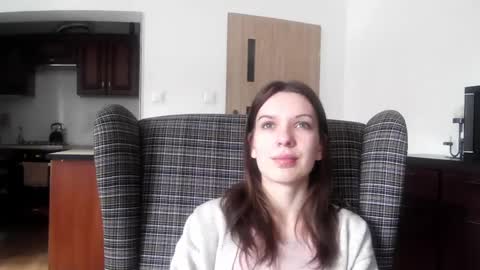 Aurora online show from February 7, 11:45 am