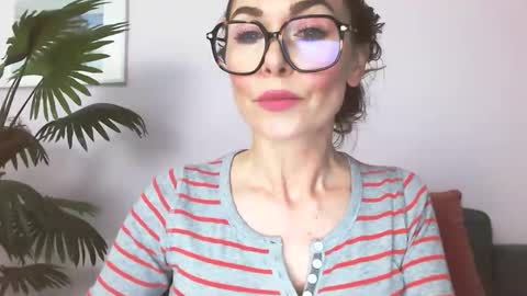 delilah_sweet online show from June 1, 3:36 pm