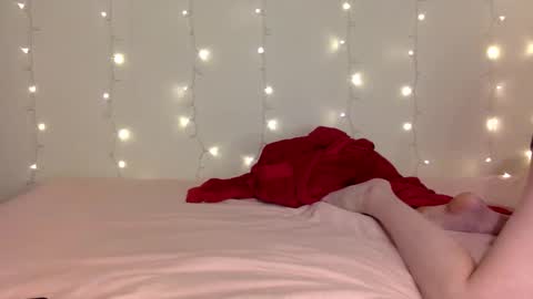 Snapshot of delilalove3412 chatting on February 27, 12:21 am DelilaLove3412 online show from February 27, 12:21 am