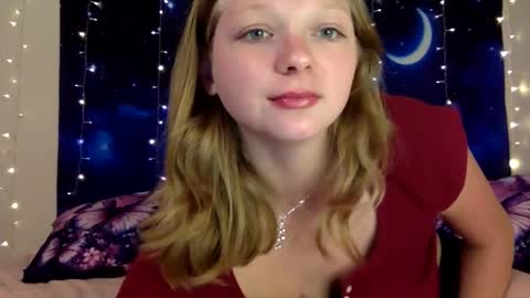 Snapshot of delilalove3412 chatting on April 14, 9:21 pm DelilaLove3412 online show from April 14, 9:21 pm