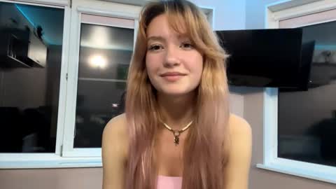 Snapshot of delindakrasnow chatting on November 11, 12:49 pm Nami online show from November 11, 12:49 pm