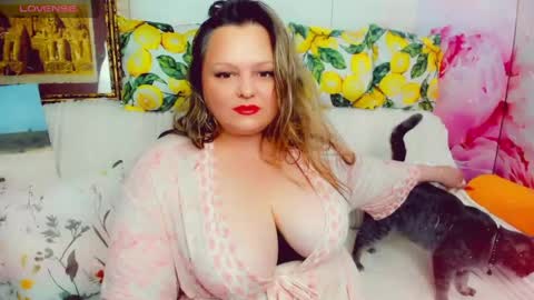 Snapshot of delinnia chatting on June 3, 3:17 pm Margo online show from June 3, 3:17 pm