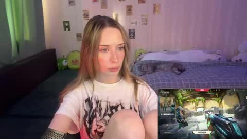 Snapshot of dellacampbell chatting on May 19, 2:12 pm Della online show from May 19, 2:12 pm