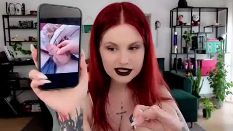 Snapshot of dellacrush_ chatting on July 25, 1:52 pm dellacrush_ online show from July 25, 1:52 pm