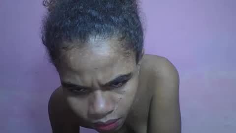 Snapshot of delphineee chatting on April 29, 2:04 am delphine online show from April 29, 2:04 am