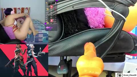 Snapshot of demi_chan chatting on January 18, 10:02 pm demiii online show from January 18, 10:02 pm