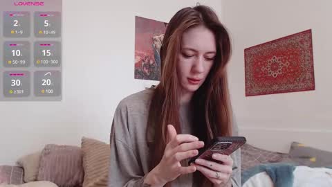 Snapshot of demiamour chatting on February 24, 10:26 am Demi. not your babybabebb and other shit online show from February 24, 10:26 am