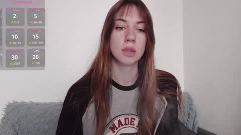 Snapshot of demiamour chatting on October 14, 9:54 am Demi. not your babybabebb and other shit online show from October 14, 9:54 am