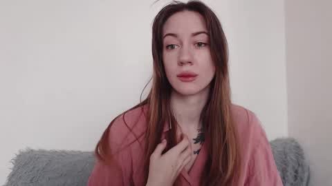 Snapshot of demiamour chatting on October 15, 9:31 am Demi. not your babybabebb and other shit online show from October 15, 9:31 am