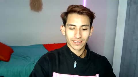 Snapshot of demirsky6 chatting on November 10, 12:31 am Demir Sky online show from November 10, 12:31 am