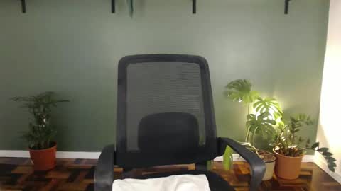 Snapshot of demmetria chatting on March 25, 5:30 pm demmetria online show from March 25, 5:30 pm