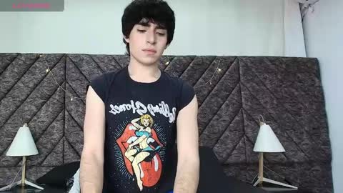 Snapshot of demon_foxx chatting on May 11, 12:55 pm online show from May 11, 12:55 pm