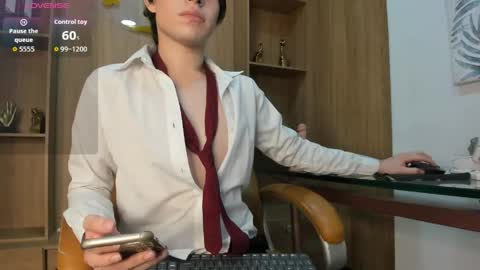 Snapshot of demon_foxx chatting on May 25, 12:33 pm online show from May 25, 12:33 pm