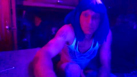Snapshot of demondelight666 chatting on April 6, 7:53 am Demondelight666 online show from April 6, 7:53 am