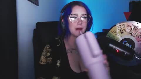 Snapshot of demongf chatting on June 20, 4:59 am Demoness Mina online show from June 20, 4:59 am