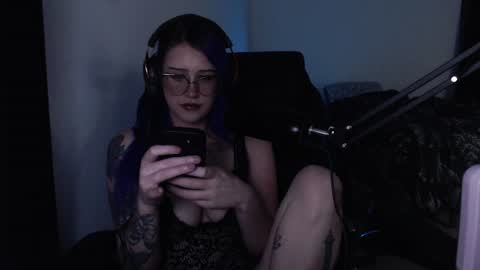 Snapshot of demongf chatting on June 27, 3:55 am Demoness Mina online show from June 27, 3:55 am