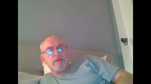 Snapshot of demundu chatting on December 25, 10:05 pm demundu online show from December 25, 10:05 pm