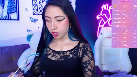 Snapshot of demyanderson_ chatting on February 9, 12:28 am Demy online show from February 9, 12:28 am