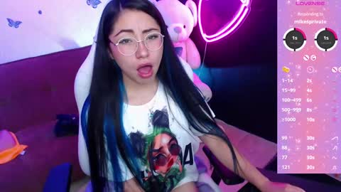 Snapshot of demyanderson_ chatting on February 11, 3:29 am Demy online show from February 11, 3:29 am