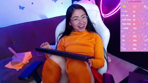 Snapshot of demyanderson_ chatting on February 16, 5:26 am Demy online show from February 16, 5:26 am