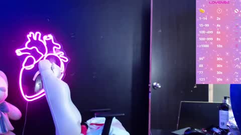 Snapshot of demyanderson_ chatting on February 22, 8:50 am Demy online show from February 22, 8:50 am