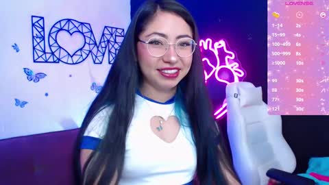 Snapshot of demyanderson_ chatting on February 24, 10:14 pm Demy online show from February 24, 10:14 pm