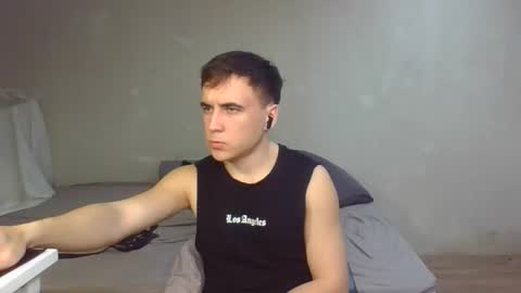 Snapshot of den4ik_sport chatting on May 6, 6:35 pm den4ik_sport online show from May 6, 6:35 pm