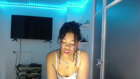 Snapshot of dena_k_ chatting on December 6, 10:49 am Dena k s online show from December 6, 10:49 am