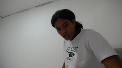 Snapshot of dena_k_ chatting on February 4, 1:06 pm Dena k s online show from February 4, 1:06 pm