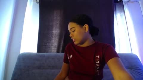 Snapshot of dena_k_ chatting on October 19, 11:22 am Dena k s online show from October 19, 11:22 am