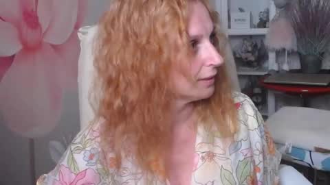 denhiey online show from July 28, 8:52 pm