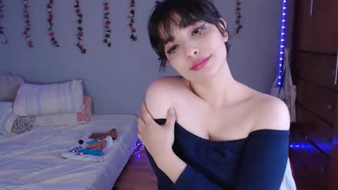 Snapshot of deni_bloom chatting on December 12, 8:10 pm Denisse    schedule Monday to Friday 1300-1900 mexican time Saturday-maybe it could be a surprise IDEPENDENT MODEL online show from December 12, 8:10 pm