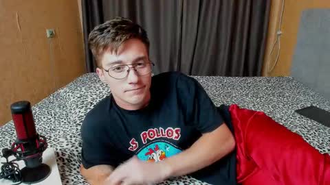 Snapshot of deni_boy99 chatting on September 24, 4:10 pm Deni online show from September 24, 4:10 pm