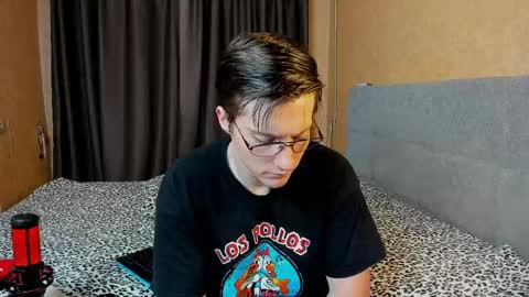 Snapshot of deni_boy99 chatting on May 21, 7:32 pm Deni online show from May 21, 7:32 pm