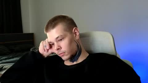 Snapshot of denis_here chatting on May 27, 1:57 am Denis online show from May 27, 1:57 am
