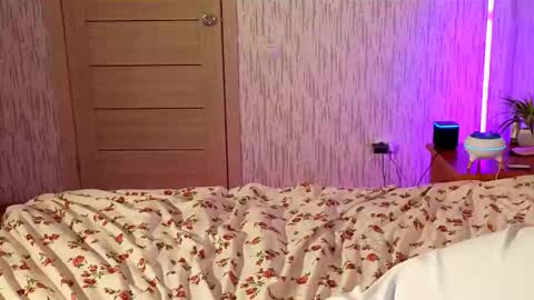 Snapshot of denisx444 chatting on October 10, 1:26 am Denis online show from October 10, 1:26 am