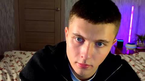 Snapshot of denisx444 chatting on October 11, 4:01 am Denis online show from October 11, 4:01 am