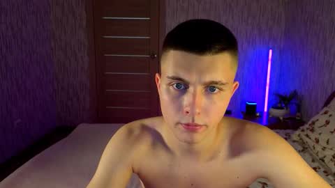 Snapshot of denisx444 chatting on October 15, 5:29 am Denis online show from October 15, 5:29 am