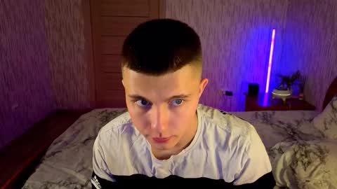 Snapshot of denisx444 chatting on October 16, 9:43 am Denis online show from October 16, 9:43 am