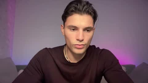 Den online show from September 18, 8:27 am